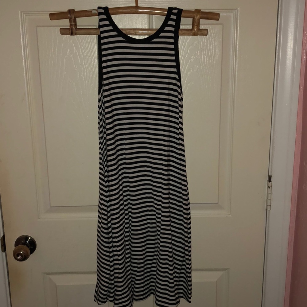 Stripped sleeveless dress